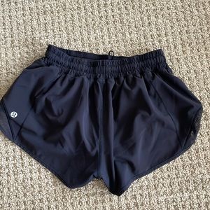 LULULEMON Hotty Hot Shorts | 6